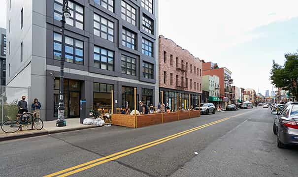 Manhattan Ave