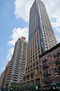 Strathmore, 84 St